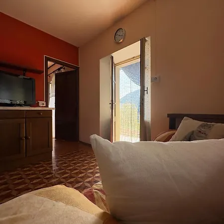 Acero Rosso Apartment